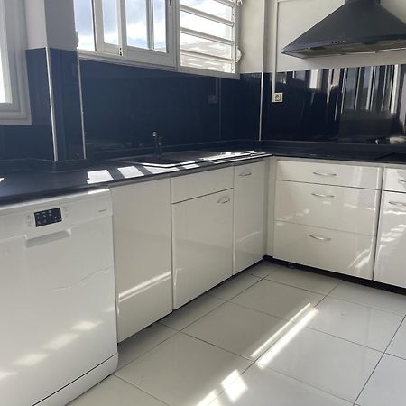 שולשה Appartement Lalau Avec Vue Sur La Mer Et Piscine מראה חיצוני תמונה