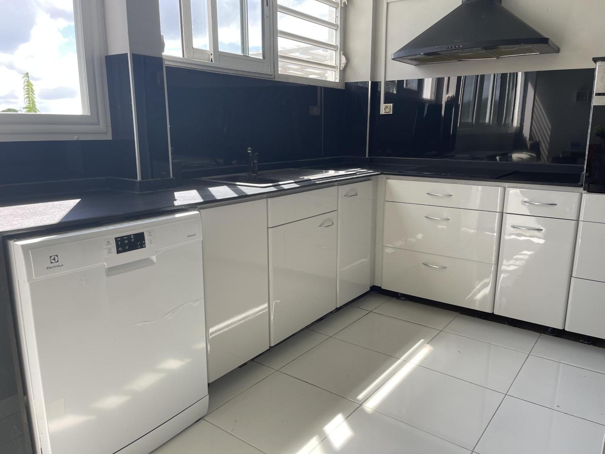 שולשה Appartement Lalau Avec Vue Sur La Mer Et Piscine מראה חיצוני תמונה